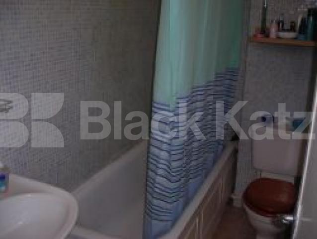 			1 Bedroom, 1 bath, 1 reception Flat			 Constantine Road, HAMPSTEAD HEATH NW3